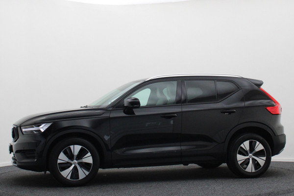 Volvo XC40 1.5 T3 Momentum Pro Camera, Apple Carplay, LED, Cruise, PDC