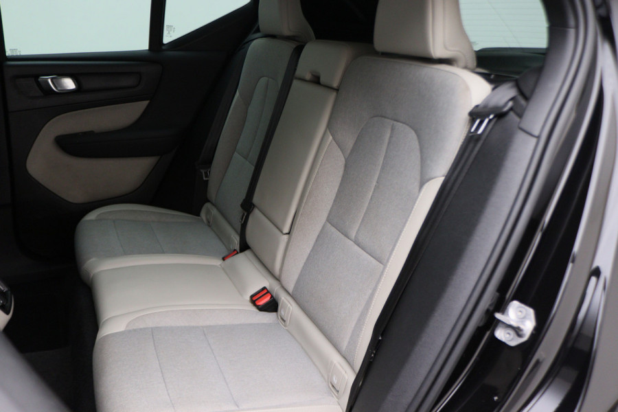 Volvo XC40 1.5 T3 Momentum Pro Camera, Apple Carplay, LED, Cruise, PDC