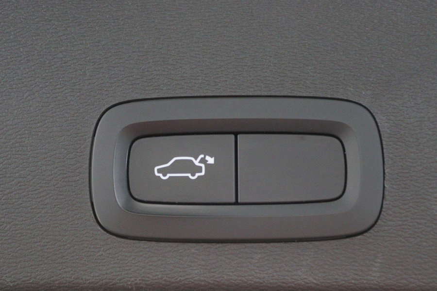 Volvo XC40 1.5 T3 Momentum Pro Camera, Apple Carplay, LED, Cruise, PDC