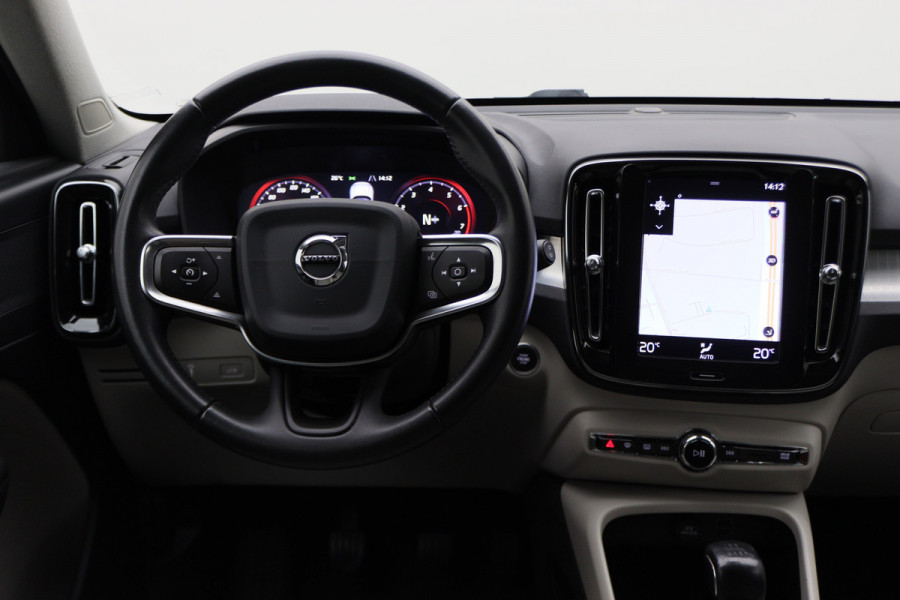 Volvo XC40 1.5 T3 Momentum Pro Camera, Apple Carplay, LED, Cruise, PDC