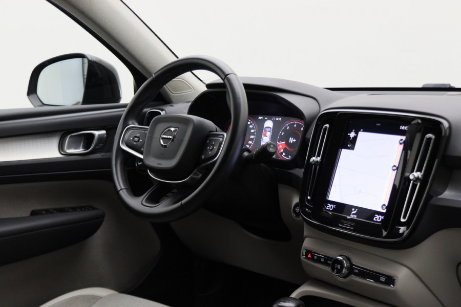 Volvo XC40 1.5 T3 Momentum Pro Camera, Apple Carplay, LED, Cruise, PDC