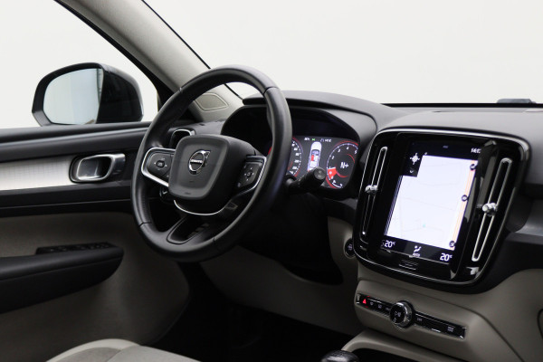 Volvo XC40 1.5 T3 Momentum Pro Camera, Apple Carplay, LED, Cruise, PDC