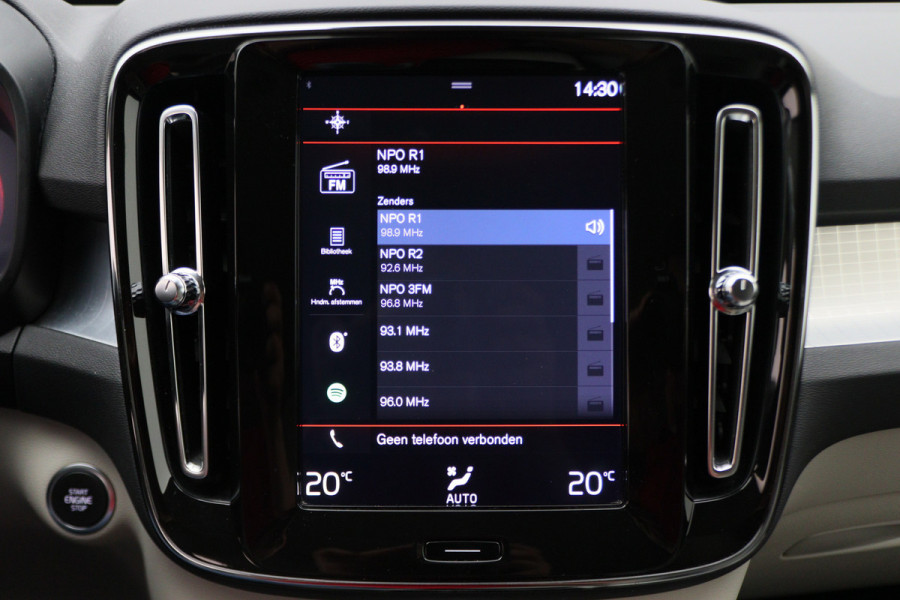 Volvo XC40 1.5 T3 Momentum Pro Camera, Apple Carplay, LED, Cruise, PDC