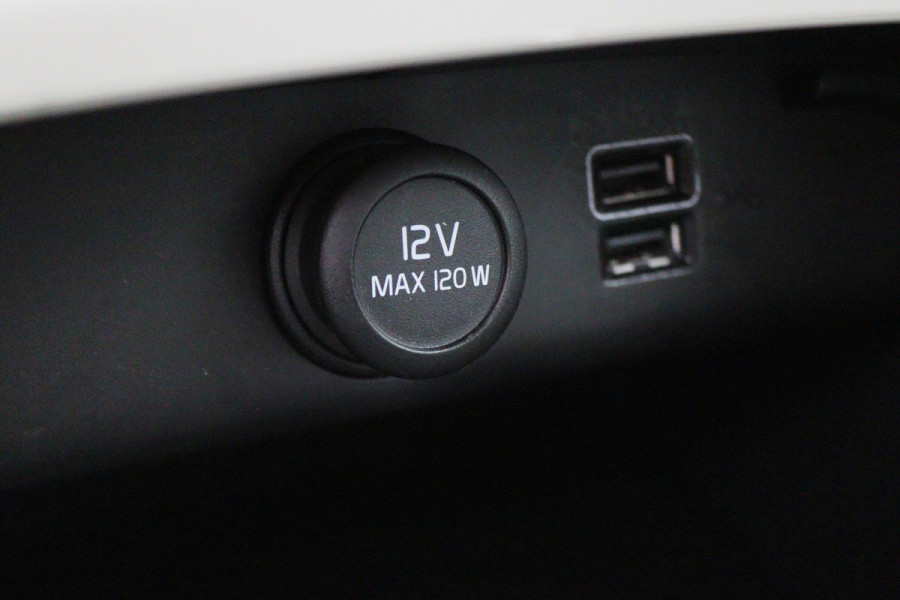 Volvo XC40 1.5 T3 Momentum Pro Camera, Apple Carplay, LED, Cruise, PDC