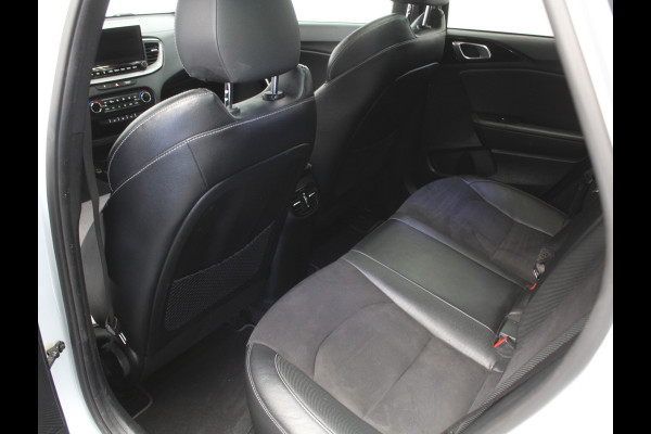 Kia Ceed Sportswagon 1.4 T-GDi GT-Line CAMERA | ELECSCHDAK | CRUISE | LED | NAVI | CARPLAY | TREKHAAK | STOEL-STUURVERW