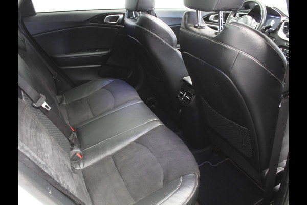 Kia Ceed Sportswagon 1.4 T-GDi GT-Line CAMERA | ELECSCHDAK | CRUISE | LED | NAVI | CARPLAY | TREKHAAK | STOEL-STUURVERW