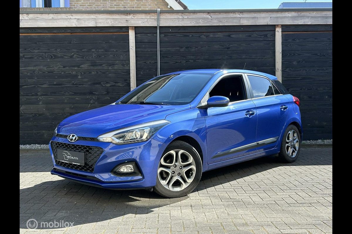 Hyundai i20 1.2 i-Motion Clima / LM / PDC / camera / Trekhaak/ 79.972KM Hyundai i20 1.2 i-Motion Clima / LM / PDC / camera / Trekhaak/ 79.972KM