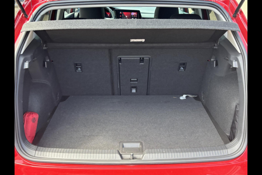 Volkswagen Golf 1.0 eTSI Life PANORAMADAK | ADD. CRUISE | VIRTUAL DASH | NAVIGATIE | RIJKLAARPRIJS incl. 12mnd BOVAG