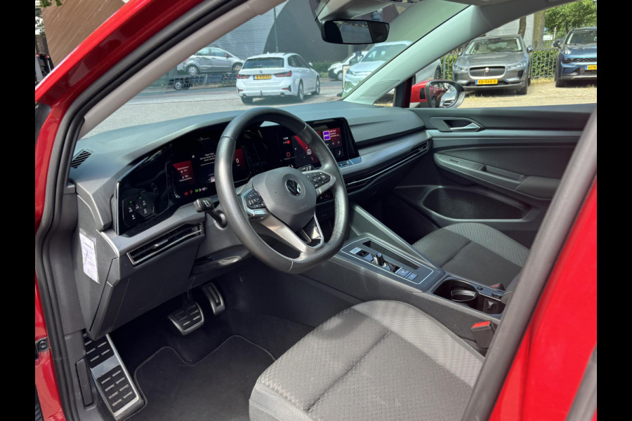 Volkswagen Golf 1.0 eTSI Life PANORAMADAK | ADD. CRUISE | VIRTUAL DASH | NAVIGATIE | RIJKLAARPRIJS incl. 12mnd BOVAG