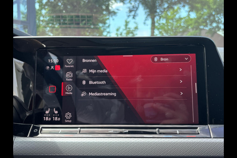 Volkswagen Golf 1.0 eTSI Life PANORAMADAK | ADD. CRUISE | VIRTUAL DASH | NAVIGATIE | RIJKLAARPRIJS incl. 12mnd BOVAG