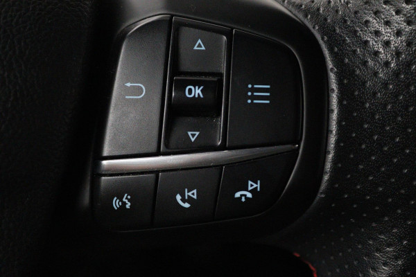 Ford FOCUS Wagon 1.5 EcoBoost ST Line Business (PARKEERSENSOREN, TREKHAAK, STOELVERWARMING, NAVIGATIE, NL-AUTO)