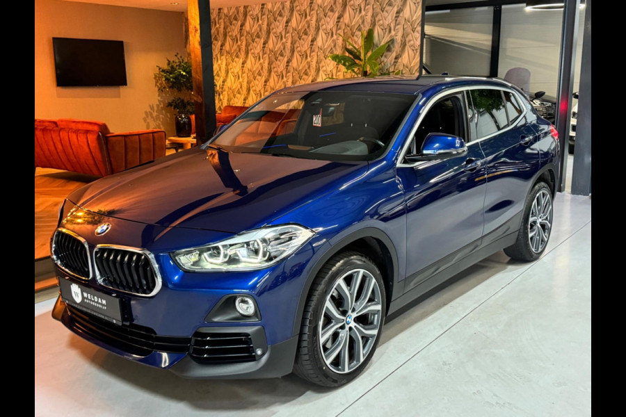 BMW X2 SDrive20i Executive Garantie Head-Up StoelVW Elek Achterklep Cruise Clima Navi PDC Led Sfeer Rijklaar