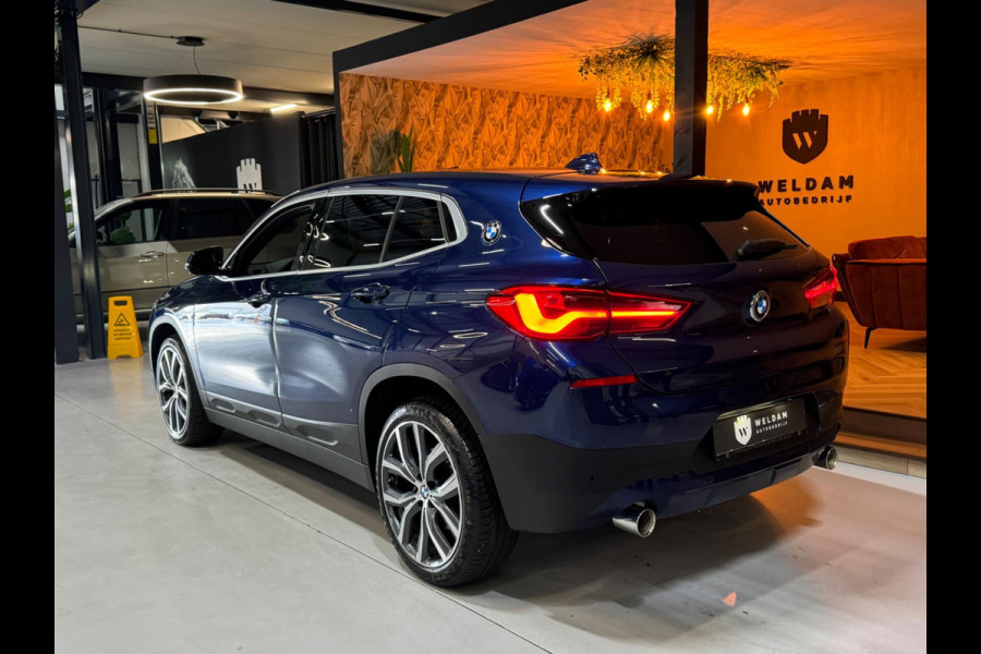 BMW X2 SDrive20i Executive Garantie Head-Up StoelVW Elek Achterklep Cruise Clima Navi PDC Led Sfeer Rijklaar