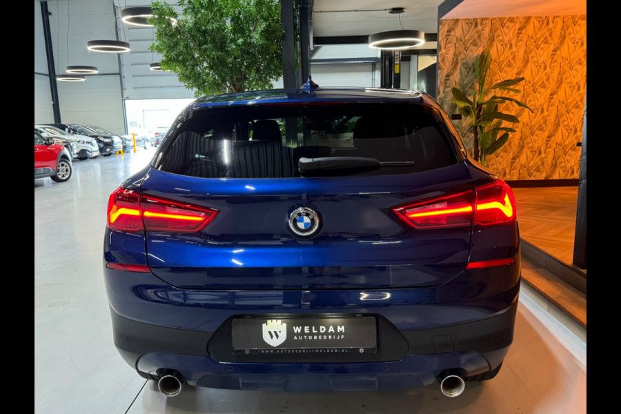 BMW X2 SDrive20i Executive Garantie Head-Up StoelVW Elek Achterklep Cruise Clima Navi PDC Led Sfeer Rijklaar