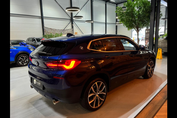 BMW X2 SDrive20i Executive Garantie Head-Up StoelVW Elek Achterklep Cruise Clima Navi PDC Led Sfeer Rijklaar