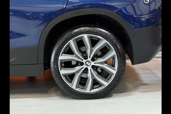 BMW X2 SDrive20i Executive Garantie Head-Up StoelVW Elek Achterklep Cruise Clima Navi PDC Led Sfeer Rijklaar