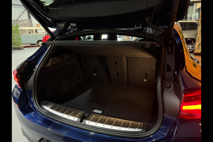 BMW X2 SDrive20i Executive Garantie Head-Up StoelVW Elek Achterklep Cruise Clima Navi PDC Led Sfeer Rijklaar