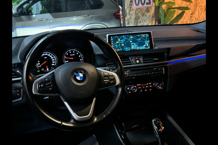 BMW X2 SDrive20i Executive Garantie Head-Up StoelVW Elek Achterklep Cruise Clima Navi PDC Led Sfeer Rijklaar