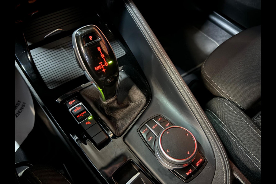 BMW X2 SDrive20i Executive Garantie Head-Up StoelVW Elek Achterklep Cruise Clima Navi PDC Led Sfeer Rijklaar