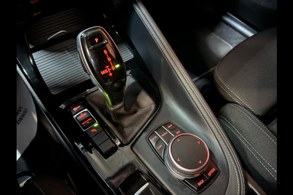 BMW X2 SDrive20i Executive Garantie Head-Up StoelVW Elek Achterklep Cruise Clima Navi PDC Led Sfeer Rijklaar