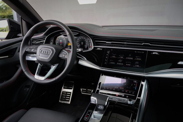 Audi Q8 60 TFSI e quattro Pro Line S Competition 490pk ACHTERAS BESTURING| STOELVERWARMING & VERKOELING | MASSAGE | ADAPTIVE | TREKHAAK | SFEERVERLICHTING | RED STITCHING |
