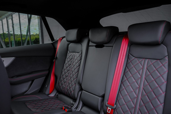 Audi Q8 60 TFSI e quattro Pro Line S Competition 490pk ACHTERAS BESTURING| STOELVERWARMING & VERKOELING | MASSAGE | ADAPTIVE | TREKHAAK | SFEERVERLICHTING | RED STITCHING |