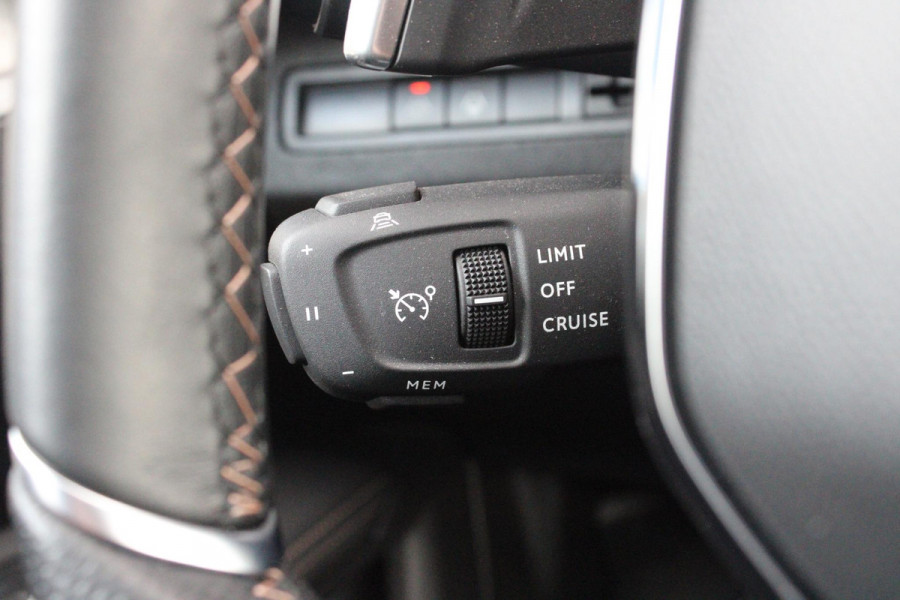 Peugeot 5008 1.2 130PK AUTOMAAT GT | NAVIGATIE | APPLE CARPLAY/ANDROID AUTO | ADAPTIVE CRUISE CONTROL | KEYLESS ENTRY/START | FULL LED KOPLAMPEN | 18" LICHTMETALEN VELGEN | CLIMATE CONTROL | 7-PERSOONS! | STOEL VERWARMING | DODEHOEK DETECTIE |