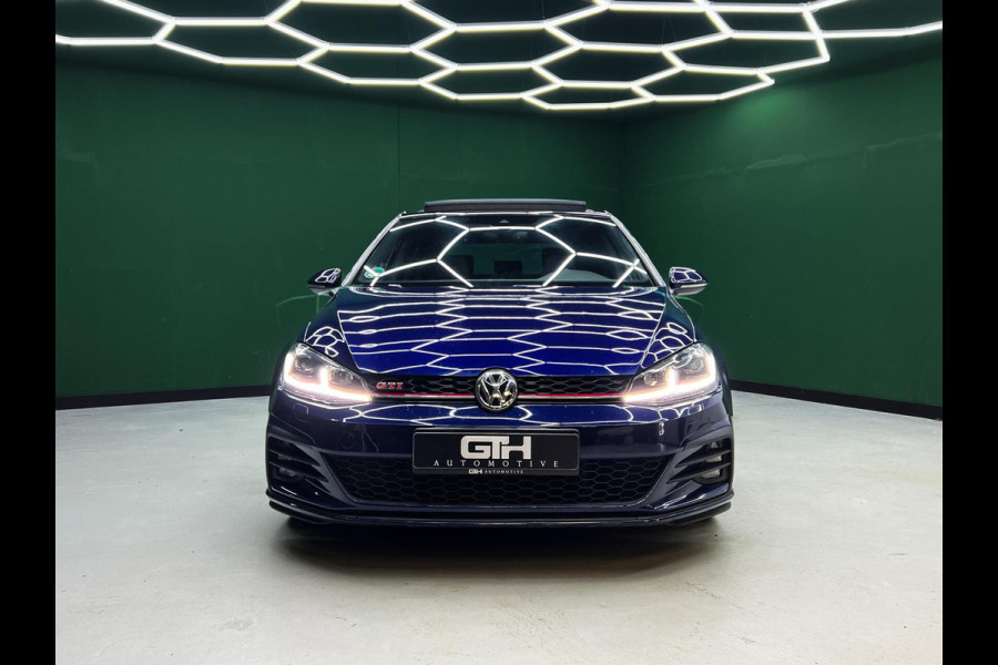 Volkswagen Golf 2.0 TSI GTI Dyn | Pano | Trekhaak | Virtual
