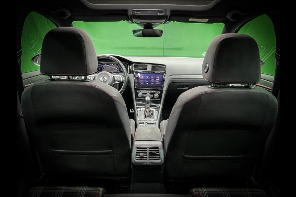 Volkswagen Golf 2.0 TSI GTI Dyn | Pano | Trekhaak | Virtual