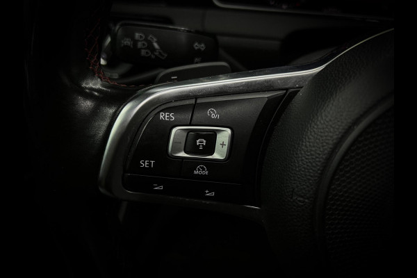 Volkswagen Golf 2.0 TSI GTI Dyn | Pano | Trekhaak | Virtual