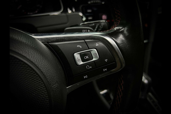 Volkswagen Golf 2.0 TSI GTI Dyn | Pano | Trekhaak | Virtual