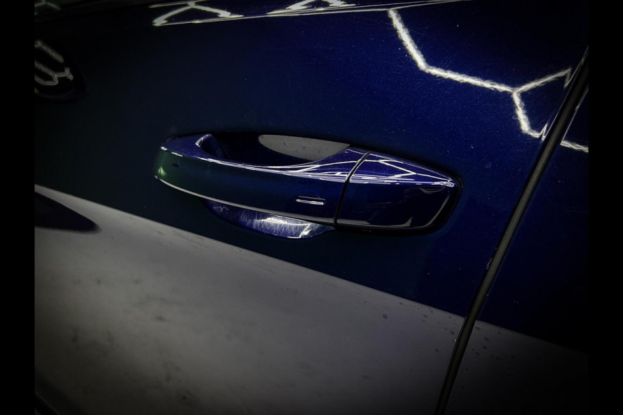 Volkswagen Golf 2.0 TSI GTI Dyn | Pano | Trekhaak | Virtual