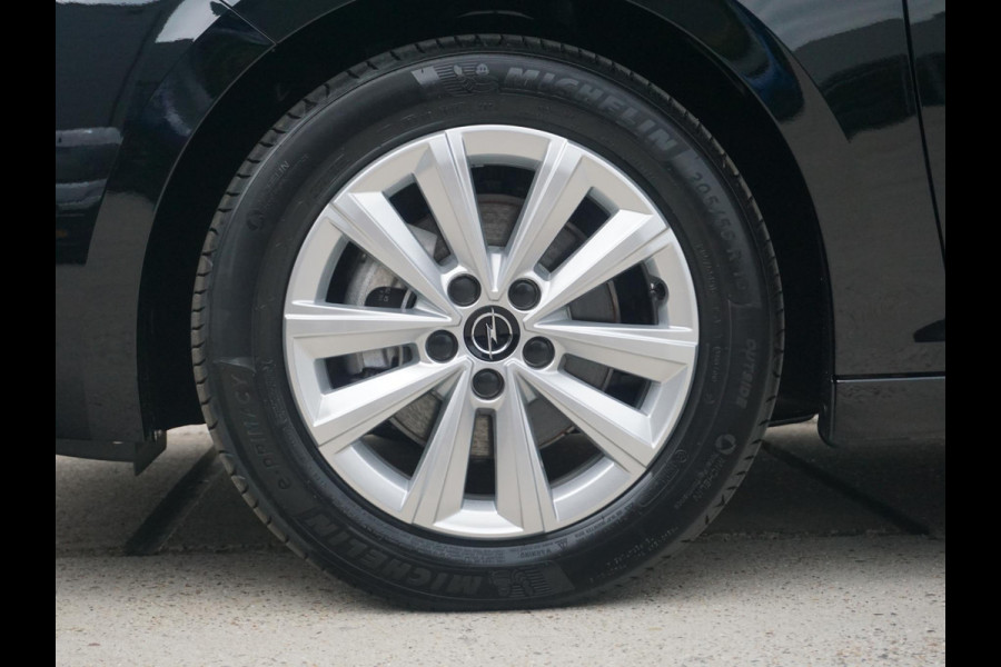 Opel Astra Sports Tourer 1.2 Turbo Business Edition