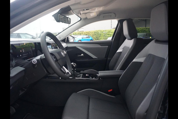 Opel Astra Sports Tourer 1.2 Turbo Business Edition