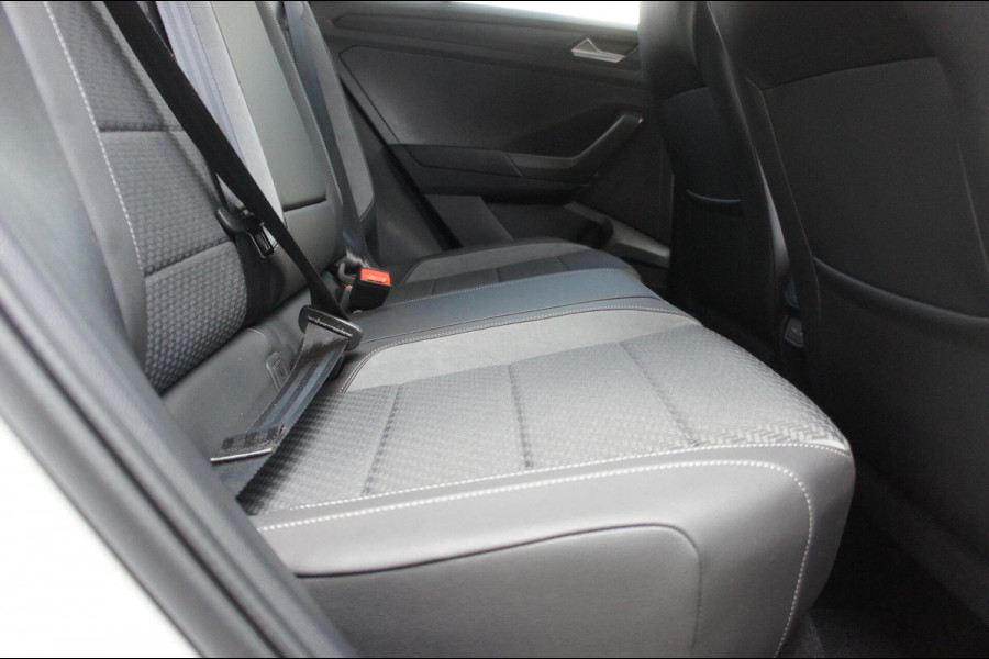 Volkswagen T-Roc 1.5 TSI Sport Business R