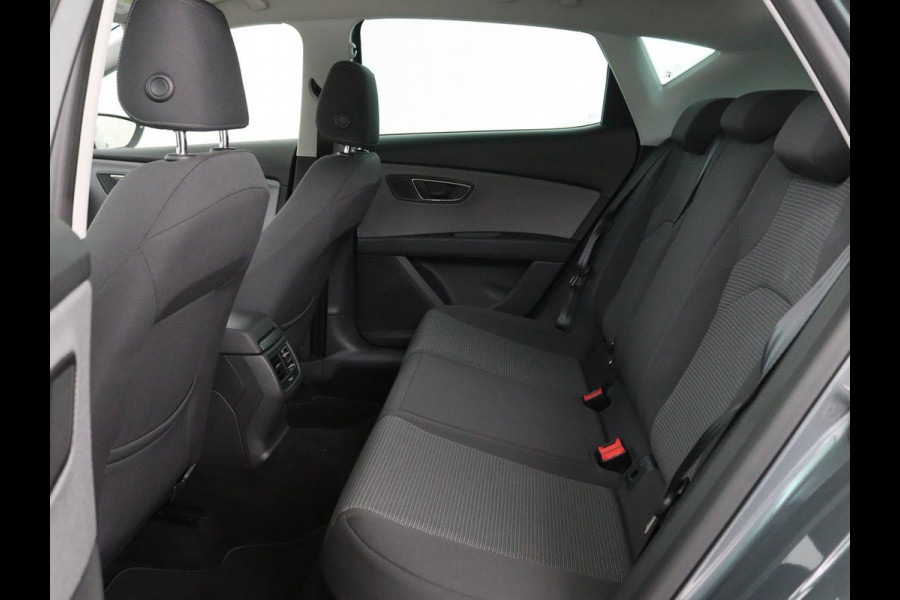 Seat Leon 1.0 TSI Style Intens | Automaat | Carplay | Navigatie | Keyless | Parkeerhulp | Climate control | Cruise control | Bluetooth