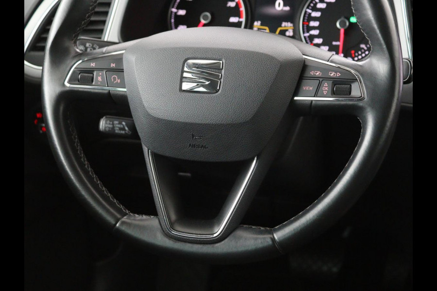 Seat Leon 1.0 TSI Style Intens | Automaat | Carplay | Navigatie | Keyless | Parkeerhulp | Climate control | Cruise control | Bluetooth