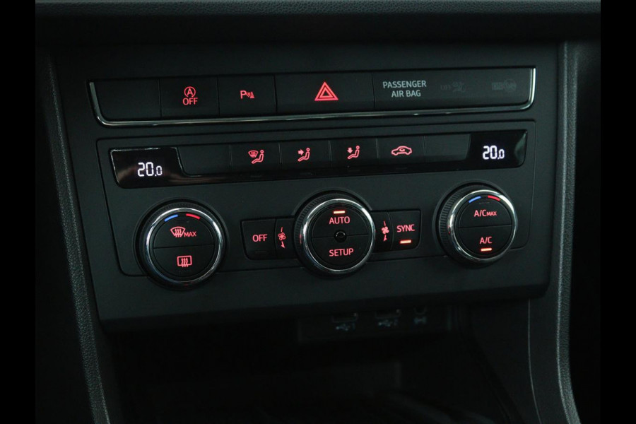 Seat Leon 1.0 TSI Style Intens | Automaat | Carplay | Navigatie | Keyless | Parkeerhulp | Climate control | Cruise control | Bluetooth