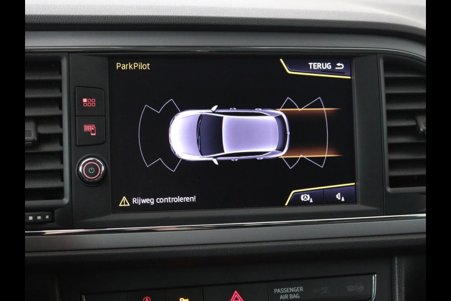 Seat Leon 1.0 TSI Style Intens | Automaat | Carplay | Navigatie | Keyless | Parkeerhulp | Climate control | Cruise control | Bluetooth