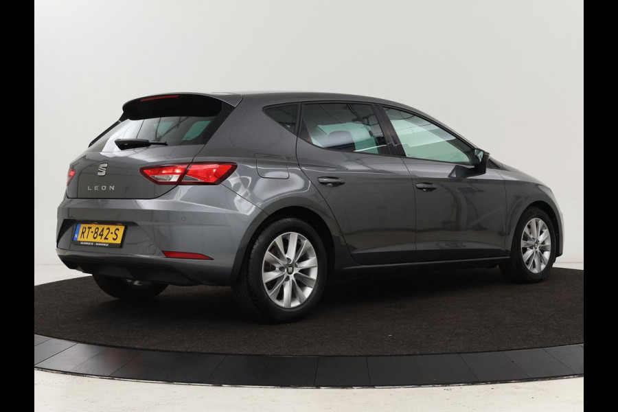 Seat Leon 1.0 TSI Style Intens | Automaat | Carplay | Navigatie | Keyless | Parkeerhulp | Climate control | Cruise control | Bluetooth