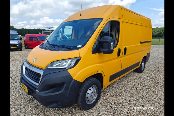 Peugeot Boxer 335 2.0 BlueHDI L2H2 Premium , Airco , cruise , lage km , euro 6 , Dubbele schuifdeur.