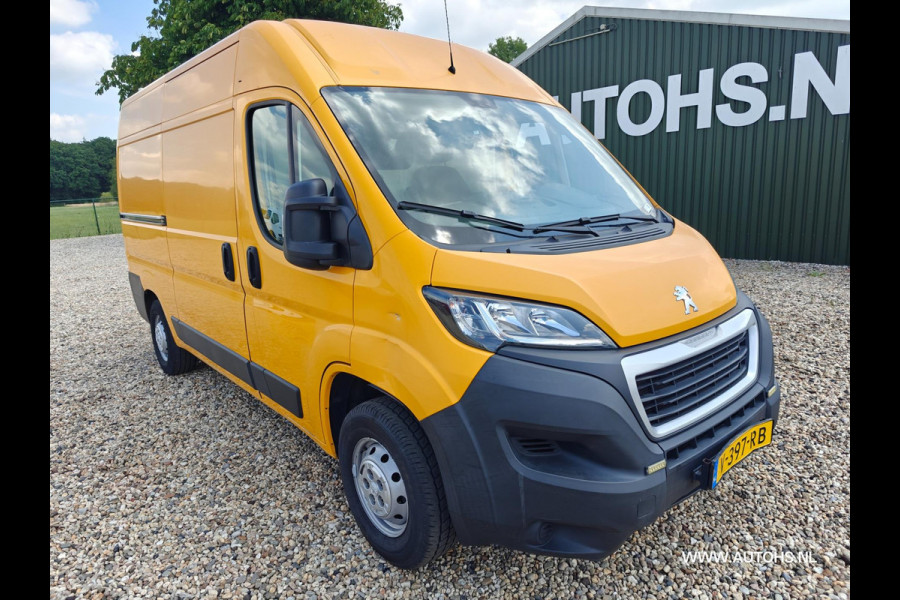 Peugeot Boxer 335 2.0 BlueHDI L2H2 Premium , Airco , cruise , lage km , euro 6 , Dubbele schuifdeur.