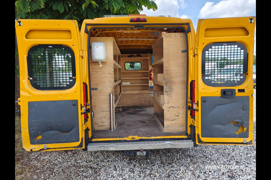 Peugeot Boxer 335 2.0 BlueHDI L2H2 Premium , Airco , cruise , lage km , euro 6 , Dubbele schuifdeur.