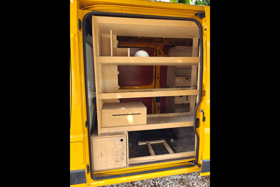 Peugeot Boxer 335 2.0 BlueHDI L2H2 Premium , Airco , cruise , lage km , euro 6 , Dubbele schuifdeur.