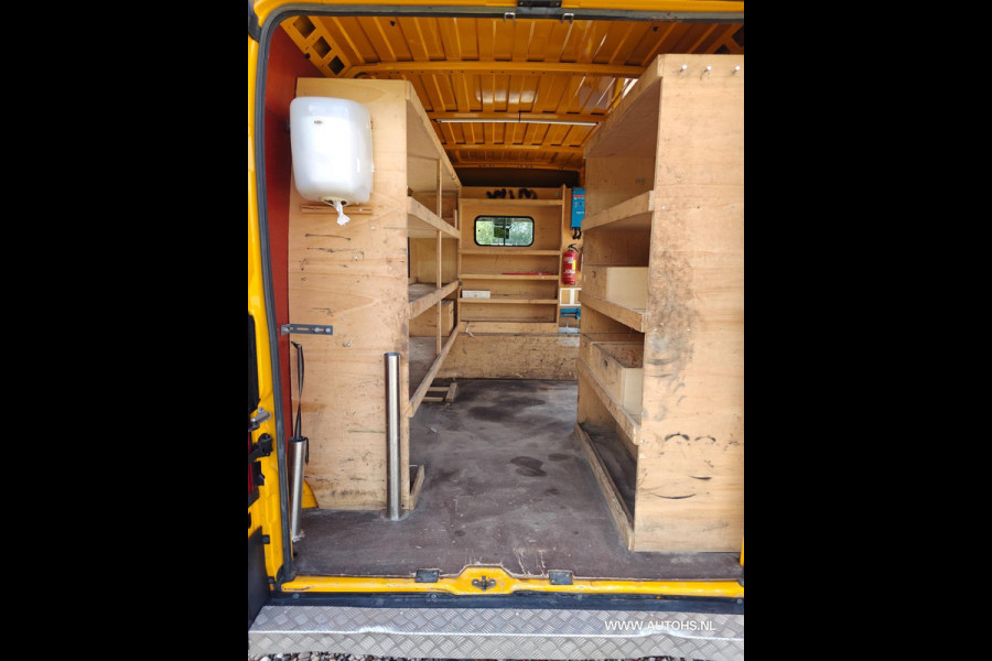 Peugeot Boxer 335 2.0 BlueHDI L2H2 Premium , Airco , cruise , lage km , euro 6 , Dubbele schuifdeur.