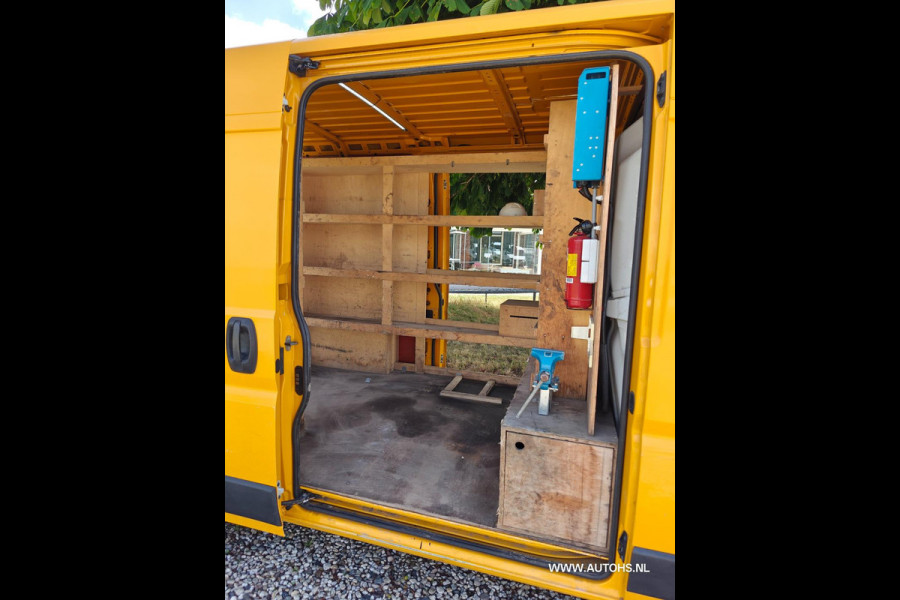 Peugeot Boxer 335 2.0 BlueHDI L2H2 Premium , Airco , cruise , lage km , euro 6 , Dubbele schuifdeur.