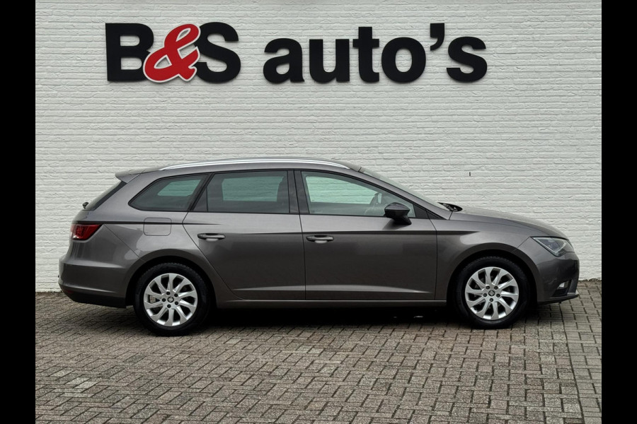 Seat León ST 1.0 EcoTSI Style Full LED koplampen Cruise control Climate control Apple Carplay / Android auto Parkeersensoren