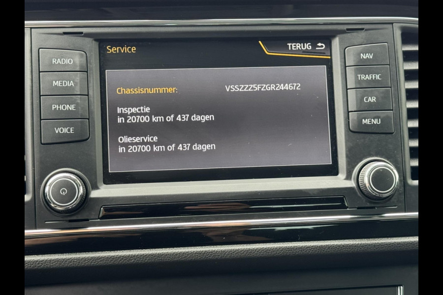 Seat León ST 1.0 EcoTSI Style Full LED koplampen Cruise control Climate control Apple Carplay / Android auto Parkeersensoren