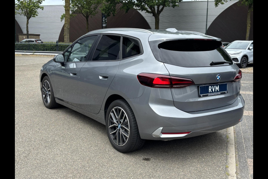 BMW 2 Serie Active Tourer 225e xDrive PANO | ELEK. TREKHAAK | CAMERA