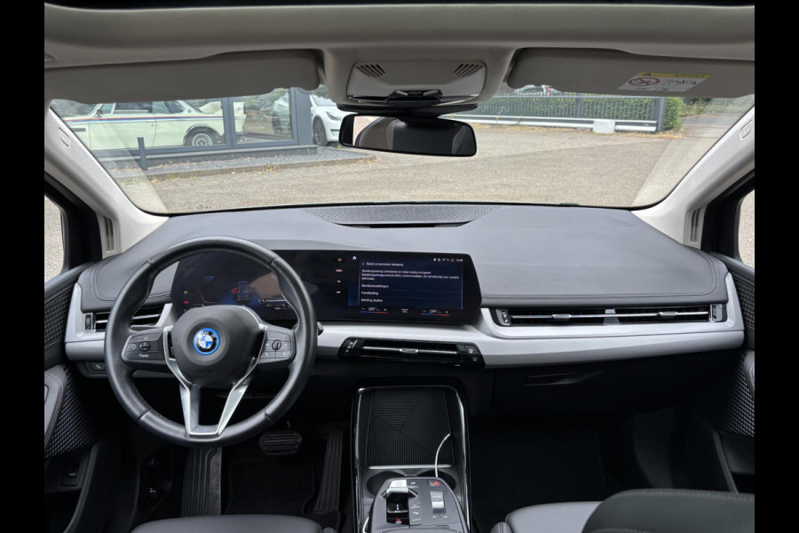 BMW 2 Serie Active Tourer 225e xDrive PANO | ELEK. TREKHAAK | CAMERA